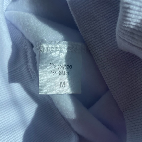 M crewneck - Picture 3 of 3